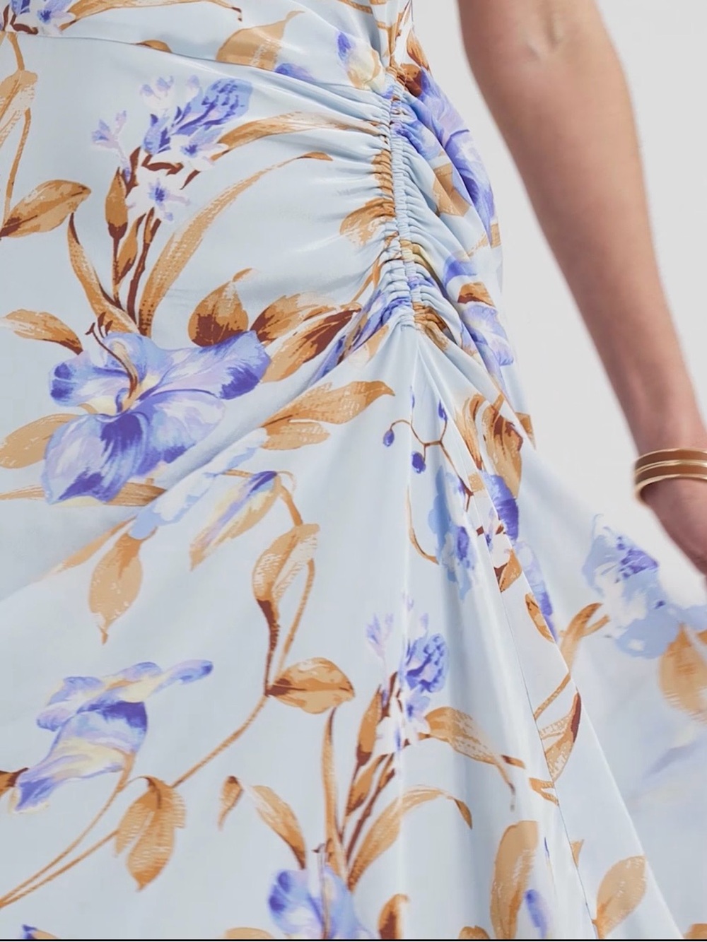 WHBM Cowl Neck Ruched Midi Dress Floral in Light Blue Size 6 - Picture 7 of 17